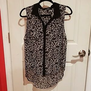 Sleeveless button up ekco skull highlow blouse